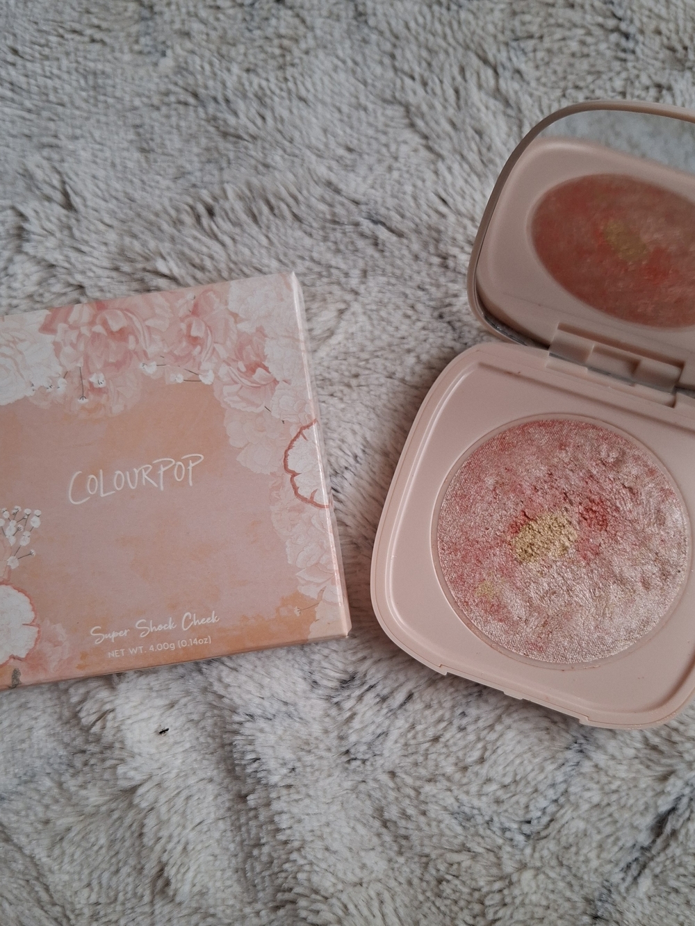 "Addicted 2 u" Super Shock Highlighter Colourpop Cosmetics